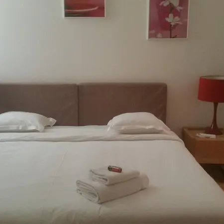 Bivouac Figue Azur Best Housing Cannes
